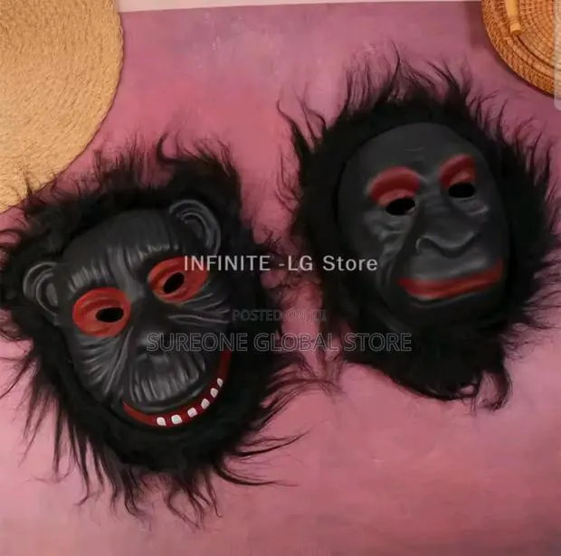 Mmonkey and Chimpanzee 3d Mask · Photo 1