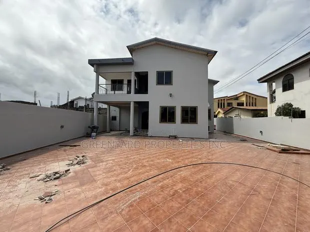 5bdrm House in American House, East Legon for rent · Photo 1