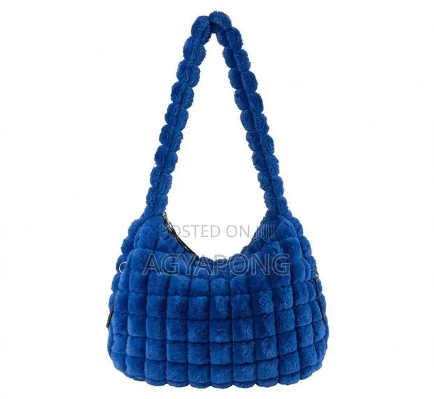 Quality Hobo Bag · Photo 1