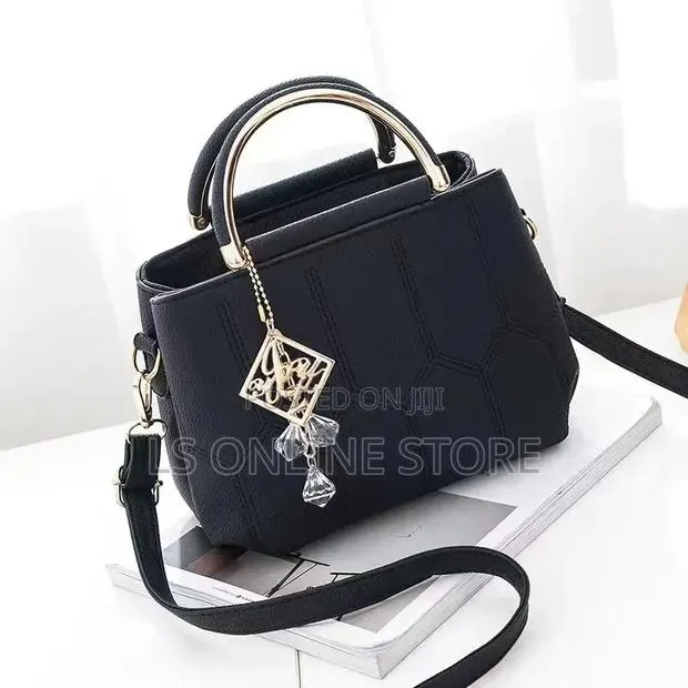 Charms Bag · Photo 1