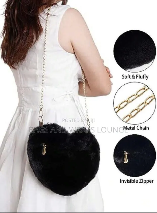 Plush Shoulder Bags · Photo 1