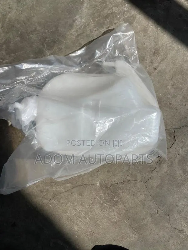 Honda Civic Reservoir Coolant Bottle Tank 2022 2023 2024 2025 2026 · Photo 1