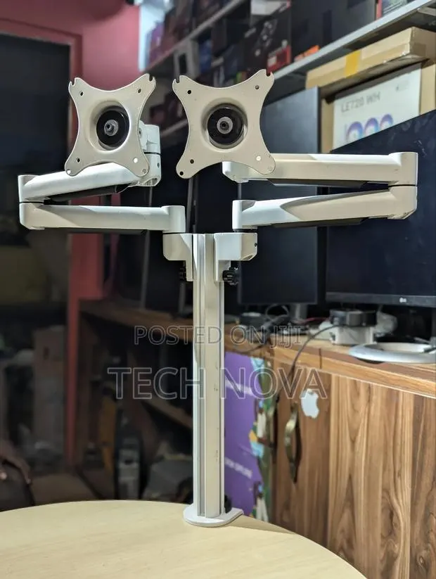 Double Monitor Mount · Photo 1