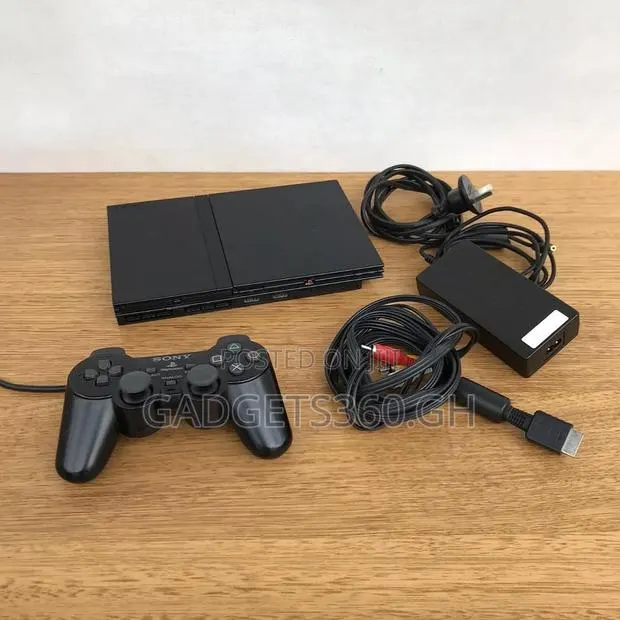 Sony Playstation 2 Slim · Photo 1
