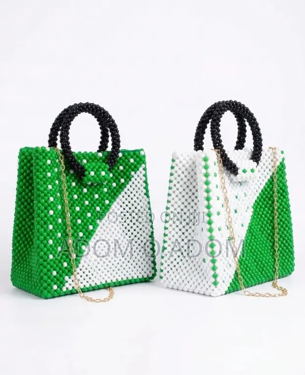 Handmade Beaded Bags · Photo 1