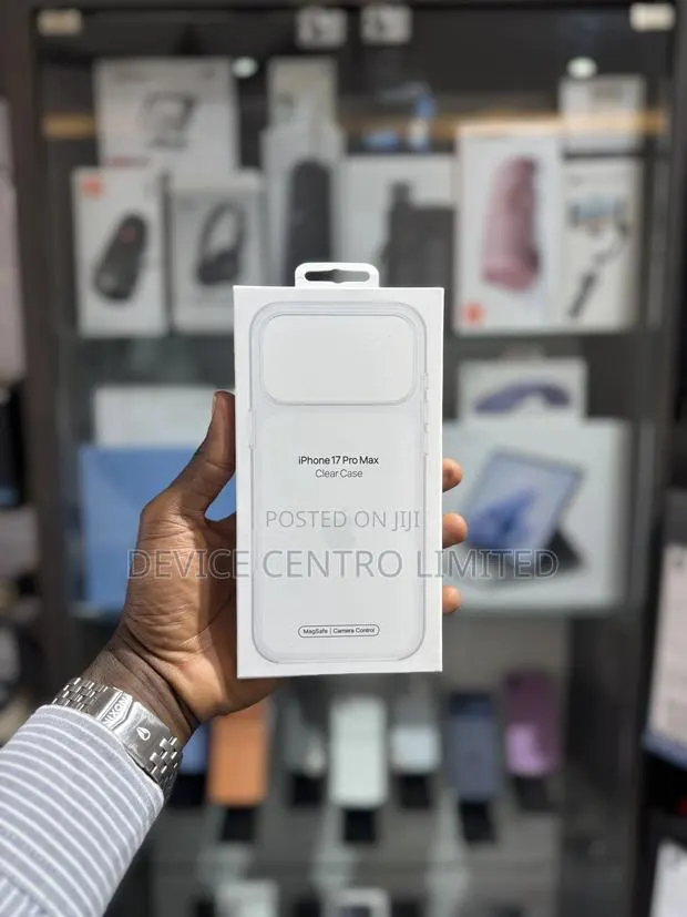 iPhone 17 Pro Max Silicon Case Magsafe · Photo 1