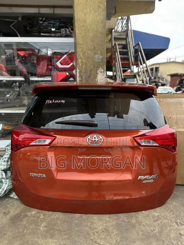 Toyota Rav4 2016 2017 2018 Boot/Tailgate Complete · Photo 1