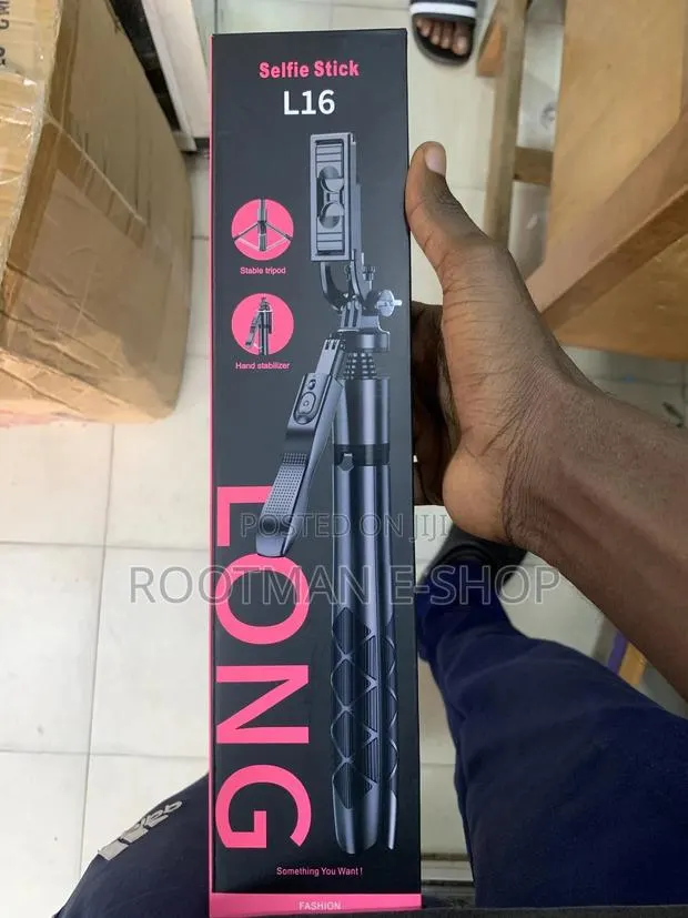 L16 Long Selfie Stick · Photo 1