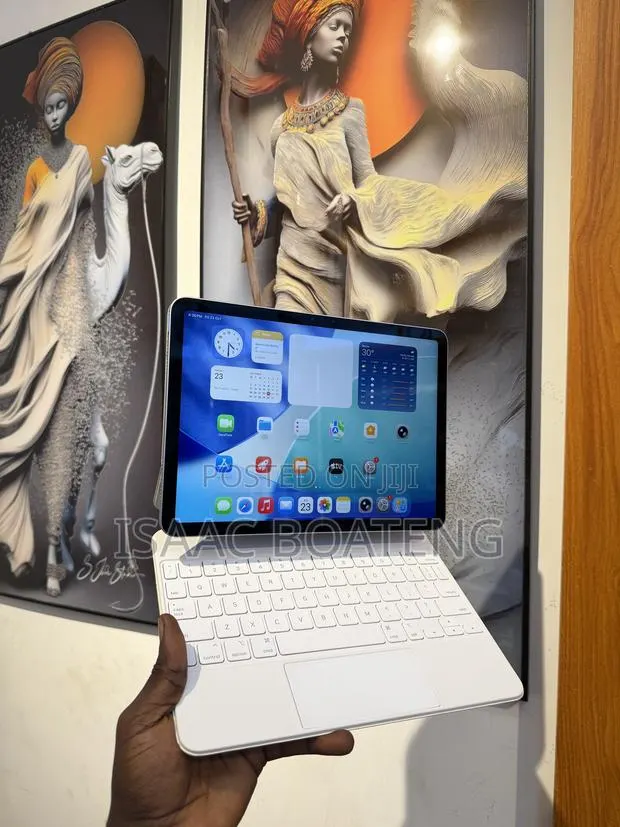 Apple iPad Air 11 (2025) 128 GB Blue · Photo 1