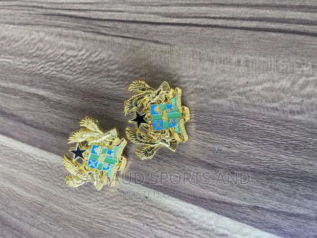 Coat of Arm at Cool Price · Photo 1