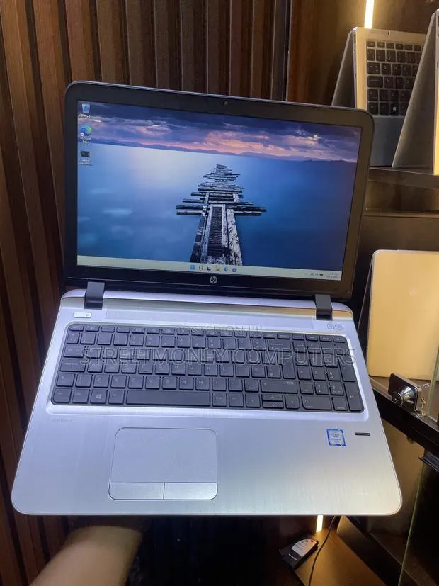 Laptop HP ProBook 450 G3 8GB Intel Core i5 SSD 256GB · Photo 1