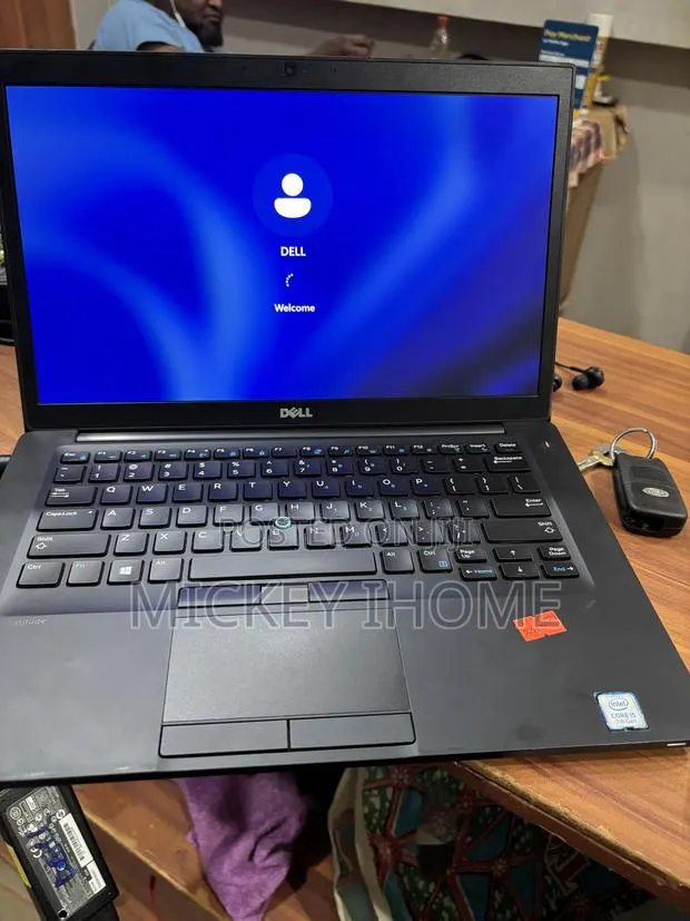 Laptop Dell Latitude 7480 8GB Intel Core i5 SSD 256GB · Photo 1