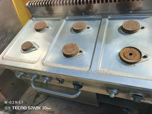 Commercial Cooker · Photo 1