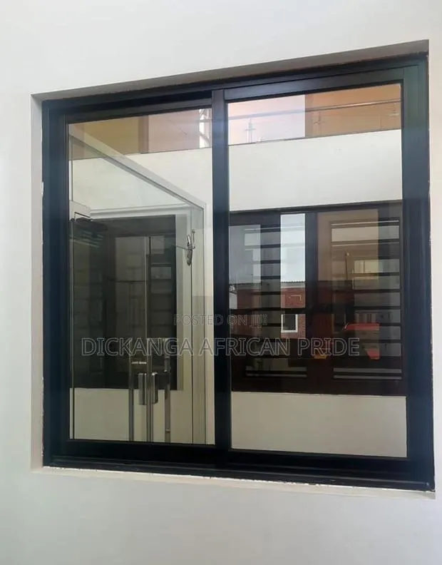 Quality Glass & Aluminium Frames · Photo 1