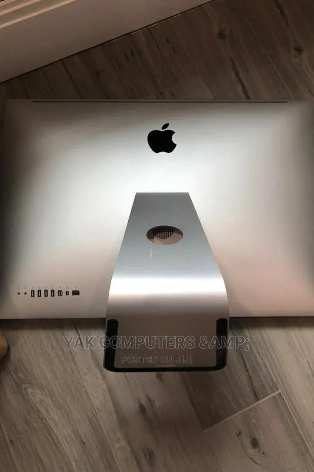 Desktop Computer Apple iMac 8GB Intel Core I5 SSD 256GB · Photo 1