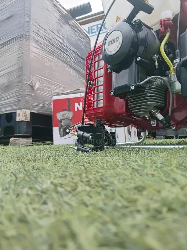 SOLO PORT 423 Commercial Agricultural Sprayer · Photo 1