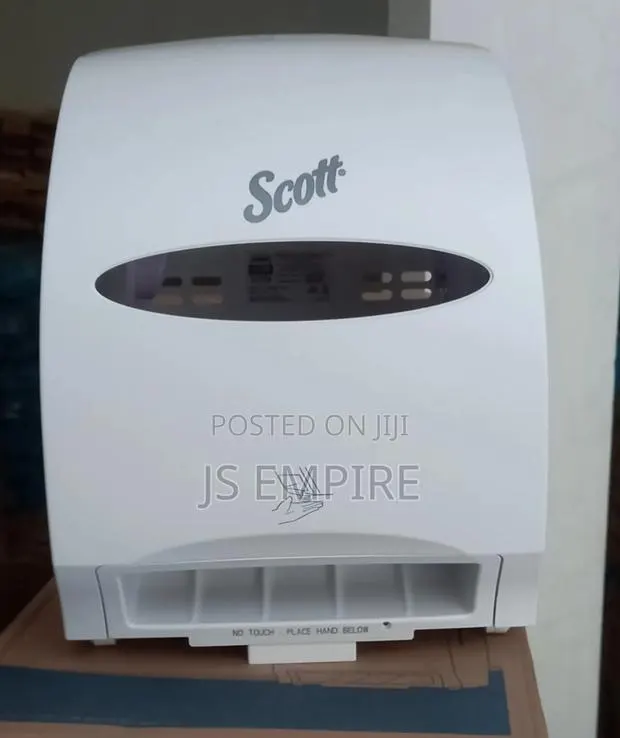 Electronic Hard Roll Towel Dispenser · Photo 1