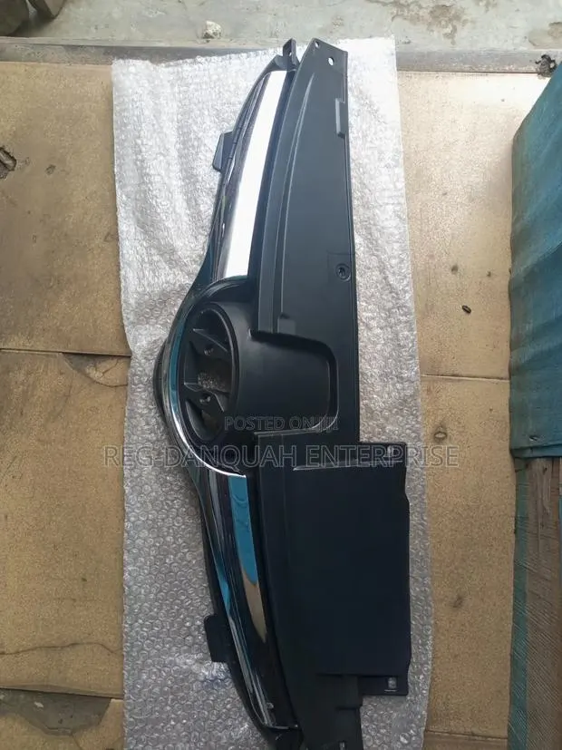Hyundai Elantra 2014,2015,2016Top Grille/Shells · Photo 1
