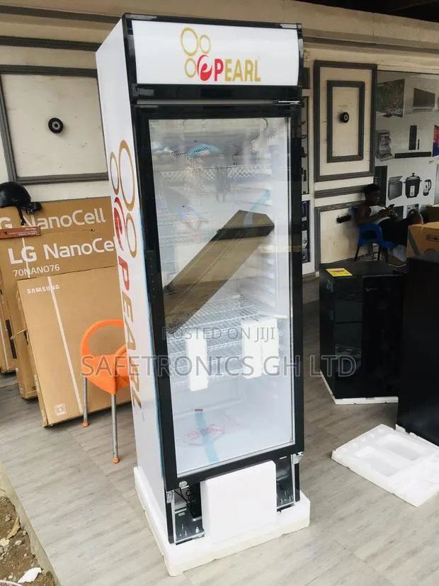 Pearl Singledoor PVC-424 Boxed Display Fridge · Photo 1