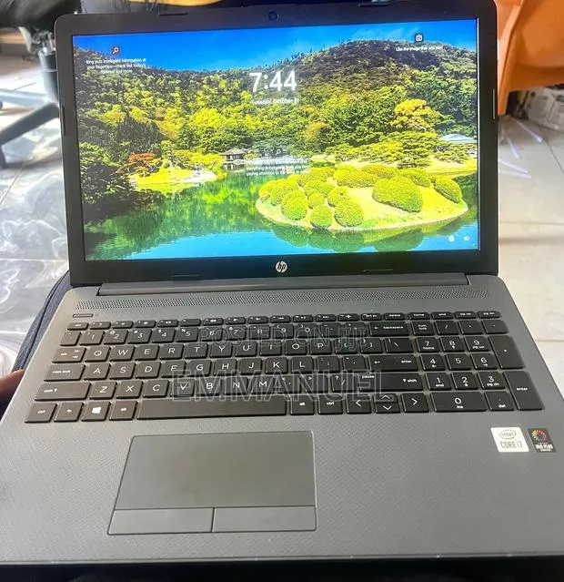 Laptop HP 250 G7 16GB Intel Core i7 SSD 500GB · Photo 1