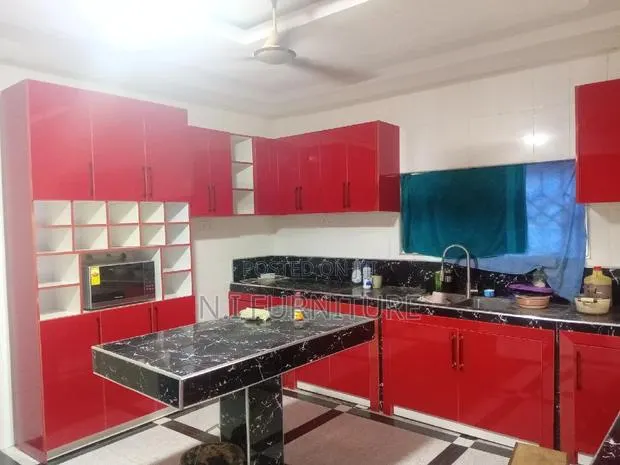 Kitchen Cabinet · Photo 1