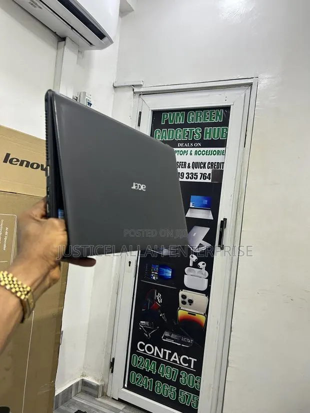 Laptop Acer Aspire 5742G 4GB Intel Core i3 HDD 500GB · Photo 1