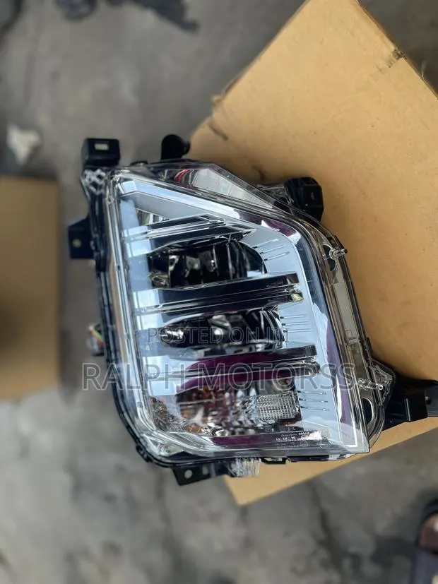 Mitsubishi Montero Sports 2020-2023 Foglight · Photo 1