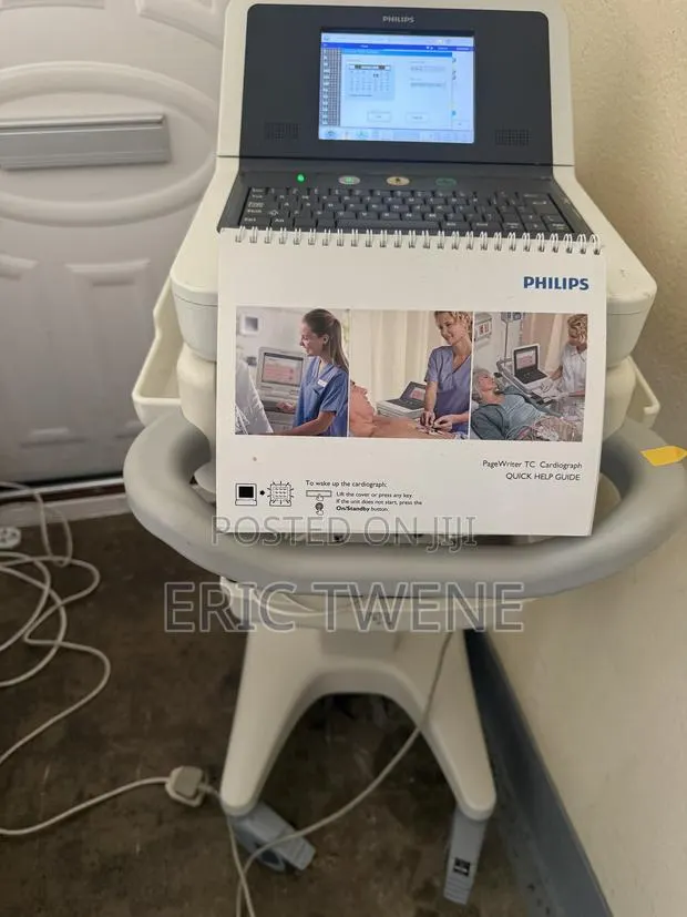 Philips PageWriter TC30 ECG Machine · Photo 1