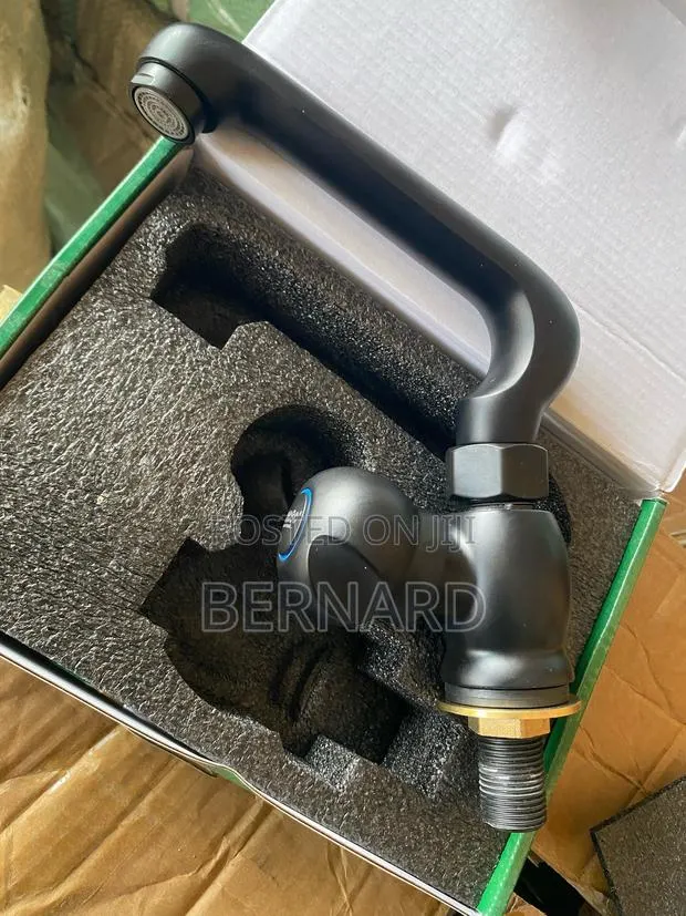 Donald Sink Tap 309b Black · Photo 1