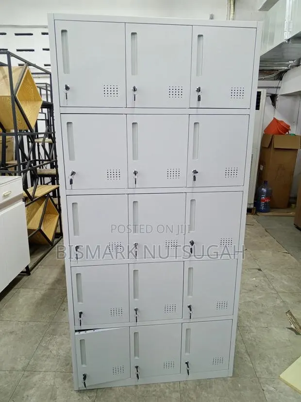 15 Office Lockers · Photo 1