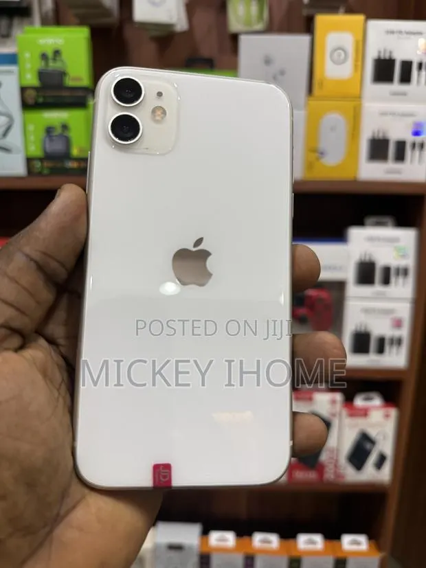 Apple iPhone 11 64 GB White