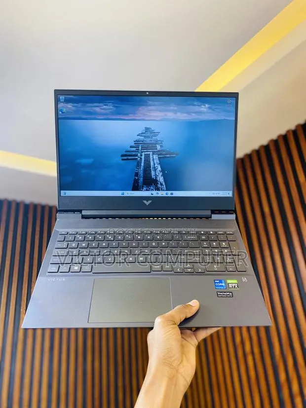Laptop HP Victus 15 24GB Intel Core i7 SSD 512GB · Photo 1
