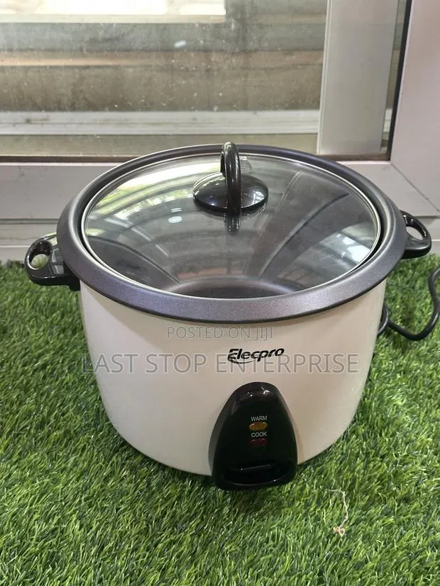 Quality and Classic Rice Cooker · Photo 1