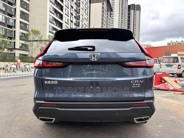 Honda CR-V 2023 Gray · Photo 1