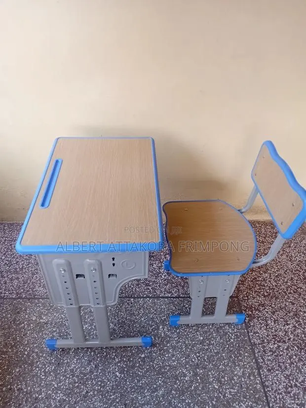 Table and Chair for Kids · Photo 1