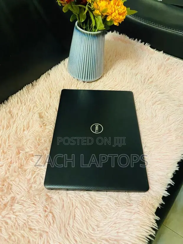 Laptop Dell 4GB Intel HDD+SSD 500GB · Photo 1