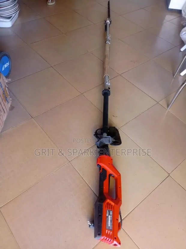 Hedge Trimmer From the Uk 900w(41cm Electrical,brand New) · Photo 1