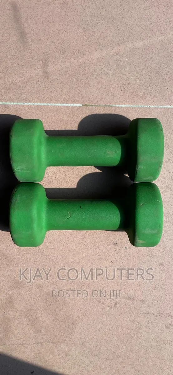 2.5 Kg Rubber Dumbbells · Photo 2