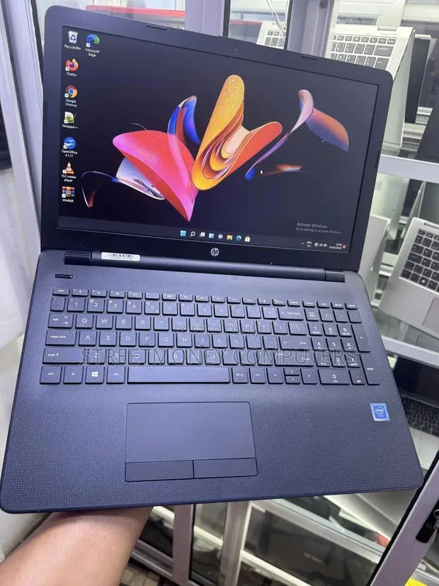 Laptop HP 15-ra003nia 4GB Intel Celeron HDD 500GB · Photo 1