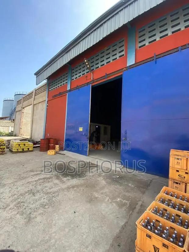 Warehouse for Rent at Spintex · Photo 1