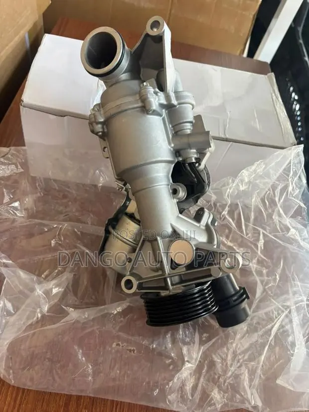 Mercedes Benz C300 Water Pump 2015-2020 Brand New · Photo 1