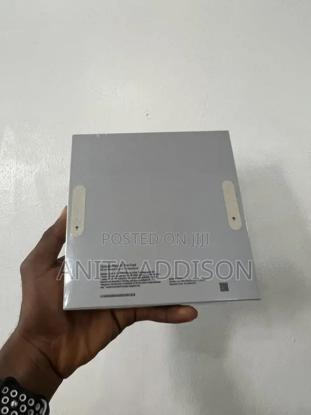 New Google Pixel 10 Pro Fold 256 GB Black · Photo 3