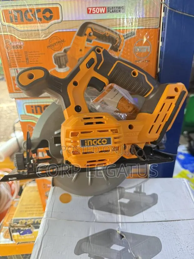 Ingco Cordless 7” Circular Saw · Photo 1