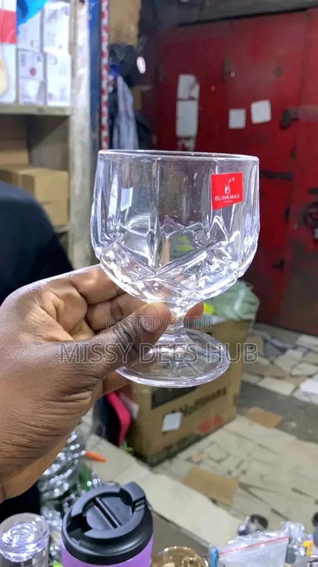 Multipurpose Crystal Glass Cup · Photo 1