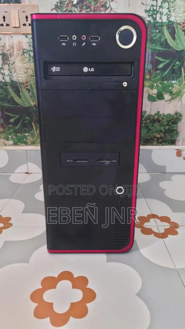 Desktop Computer Asus 8GB AMD HDD 500GB · Photo 1