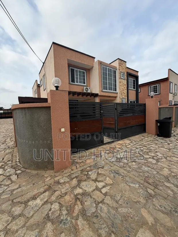Furnished 3bdrm House in Airport Residential Area for rent · Photo 1