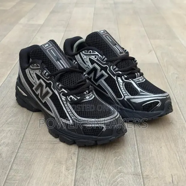 New Balance 740 Black Silver · Photo 1