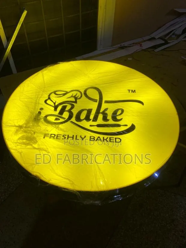 2D Outdoor Signage · Photo 1