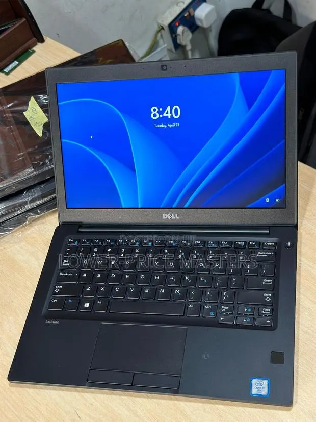 New Laptop Dell Latitude 7280 8GB Intel Core I7 SSD 256GB · Photo 1