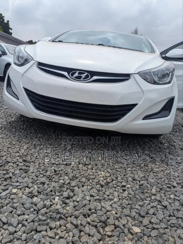 Hyundai Elantra Limited 4dr Sedan (1.8L 4cyl 6A) 2014 White · Photo 1